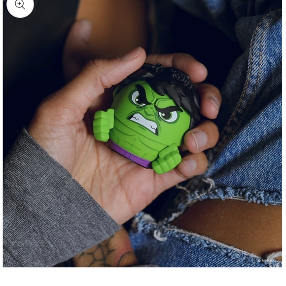 Marvel Hulk Speaker by Bitty Boomers The Hulk Collectible Mini Bluetooth Speaker - Picture 8 of 9